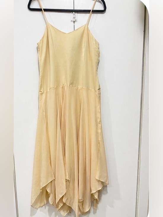 Oleg Cassini Dresses & Skirts - Oleg Cassini Silk midi Dress size 6 Peach  Spaghetti Strap cocktail flare hem